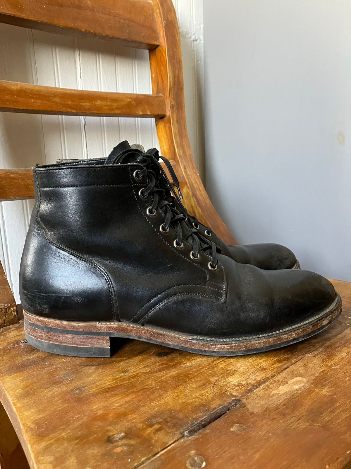 Photo by nr17 on November 4, 2022 of the Viberg Service Boot in Horween Black Chromexcel.