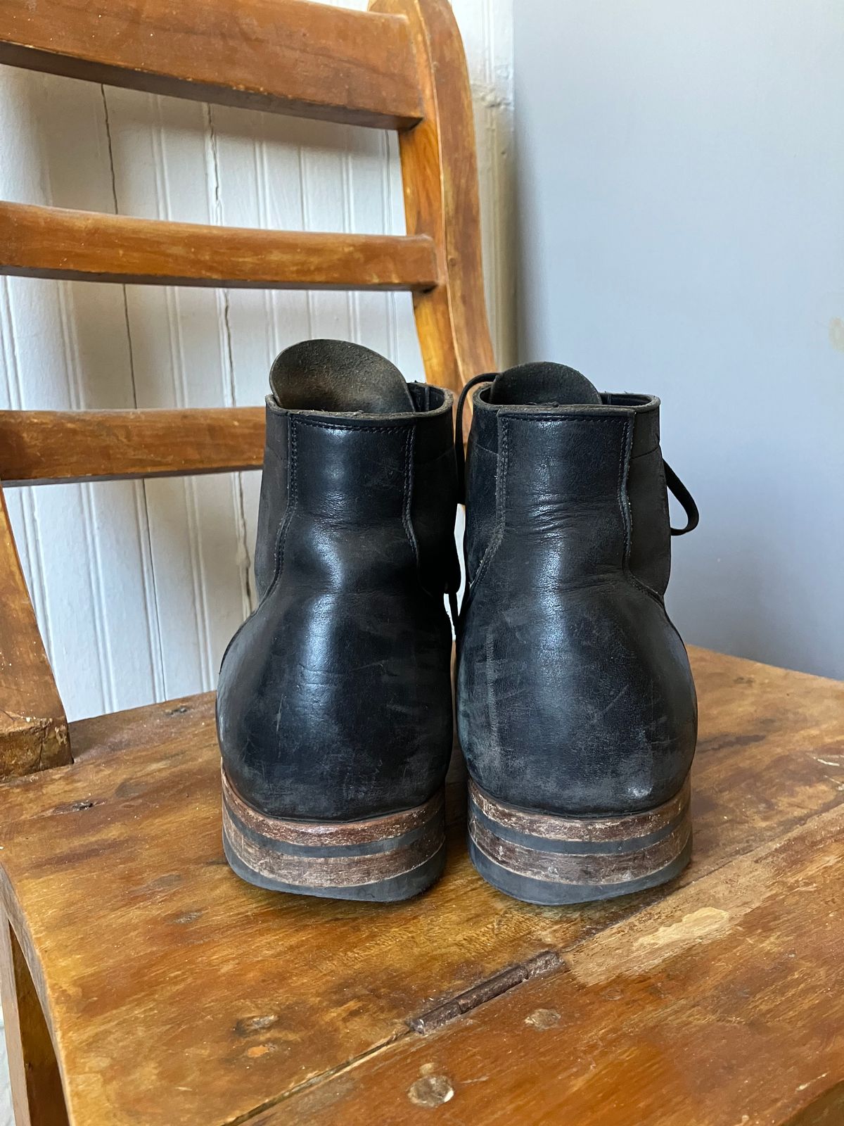 Photo by nr17 on February 4, 2023 of the Viberg Service Boot in Horween Black Chromexcel.