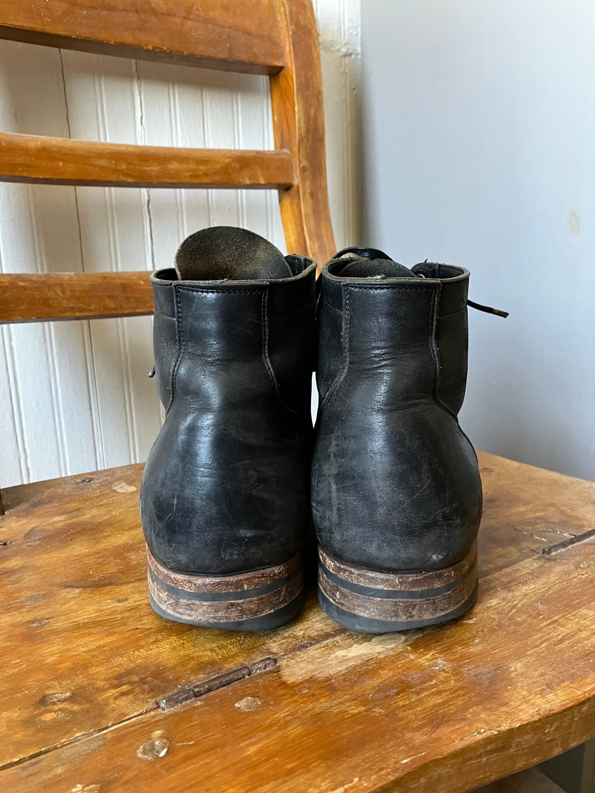 Photo by nr17 on March 5, 2023 of the Viberg Service Boot in Horween Black Chromexcel.