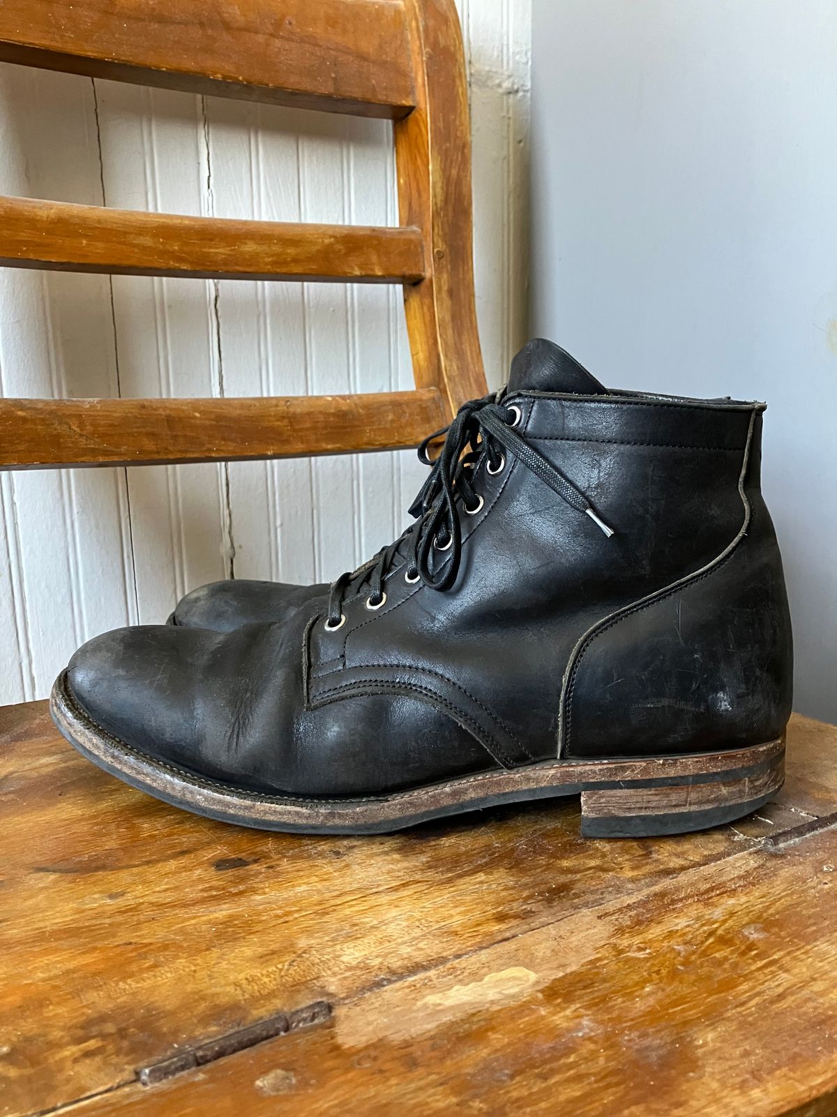 Photo by nr17 on March 5, 2023 of the Viberg Service Boot in Horween Black Chromexcel.