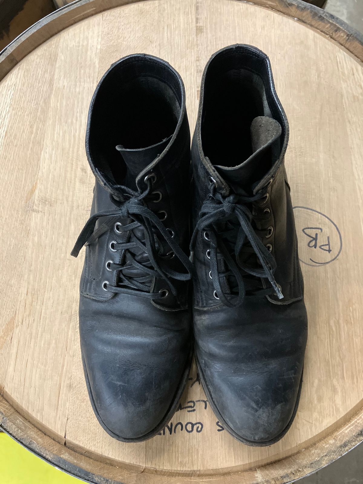 Photo by nr17 on April 5, 2023 of the Viberg Service Boot in Horween Black Chromexcel.