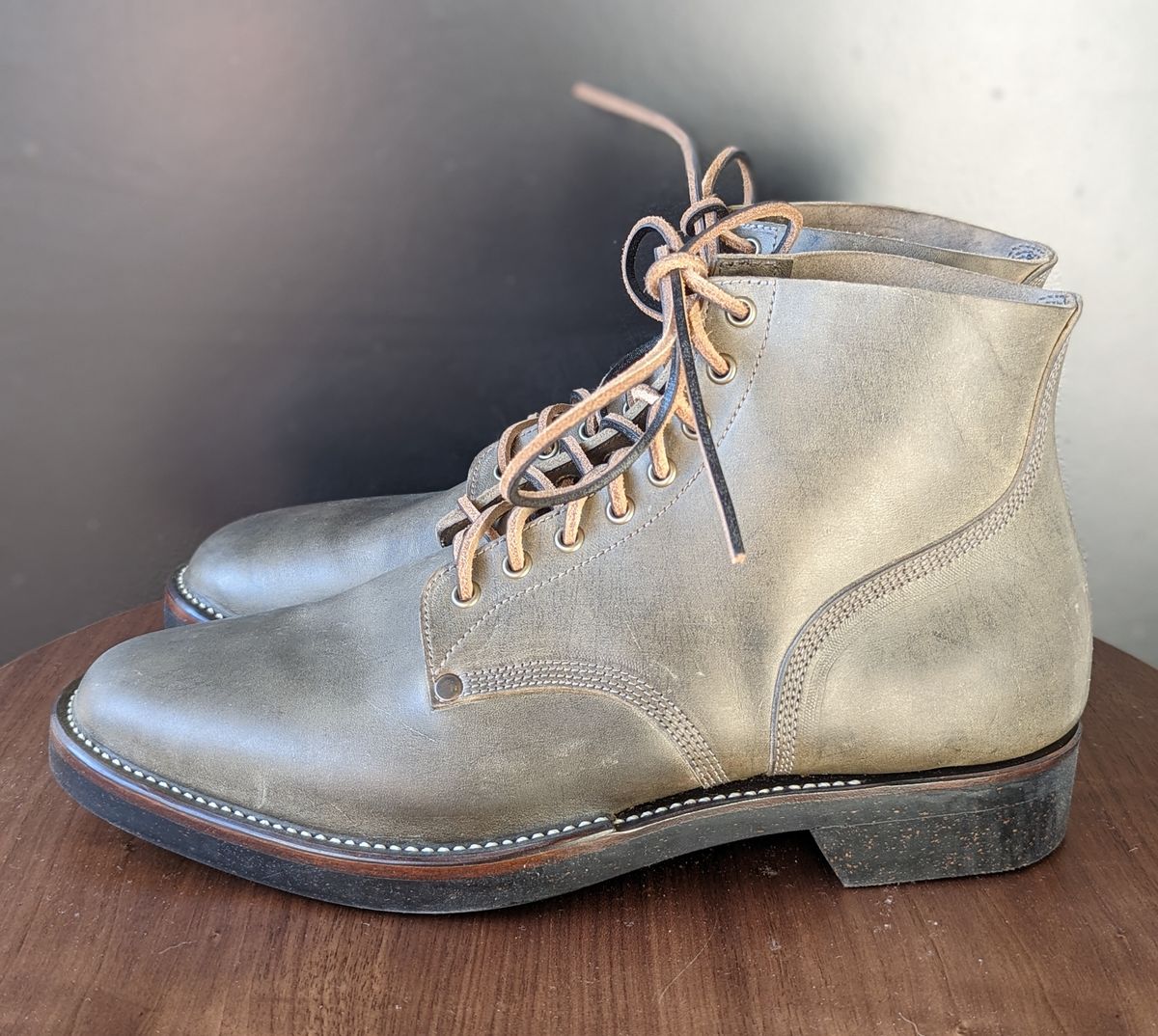 Photo by link.of.time on October 1, 2022 of the NF Bootmaker Milton Boot in Maryam Salvia Horsebutt.