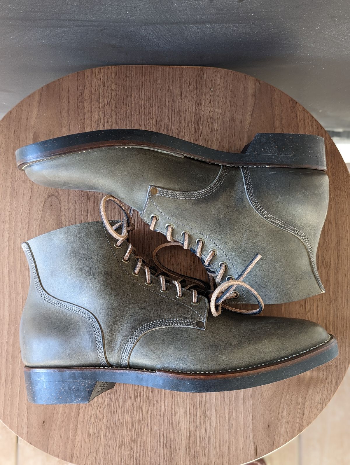 Photo by link.of.time on October 1, 2022 of the NF Bootmaker Milton Boot in Maryam Salvia Horsebutt.