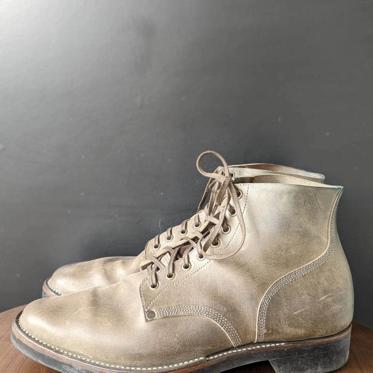 Photo by link.of.time on November 5, 2022 of the NF Bootmaker Milton Boot in Maryam Salvia Horsebutt.