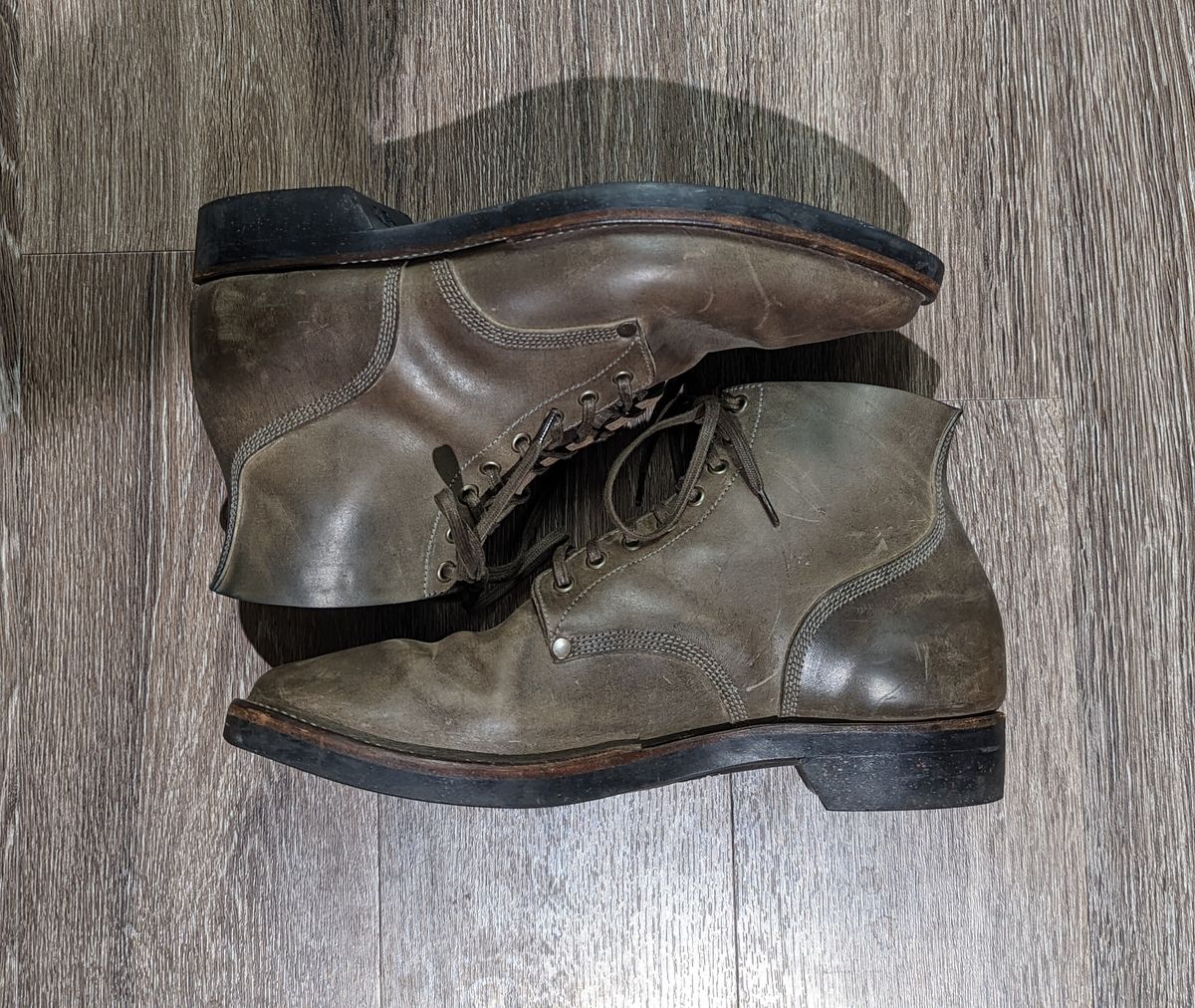 Photo by link.of.time on December 6, 2022 of the NF Bootmaker Milton Boot in Maryam Salvia Horsebutt.