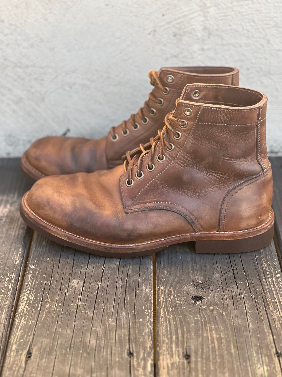 Photo by semperfi9119 on November 6, 2023 of the Oak Street Bootmakers Trench Boot in Horween Natural Chromexcel.