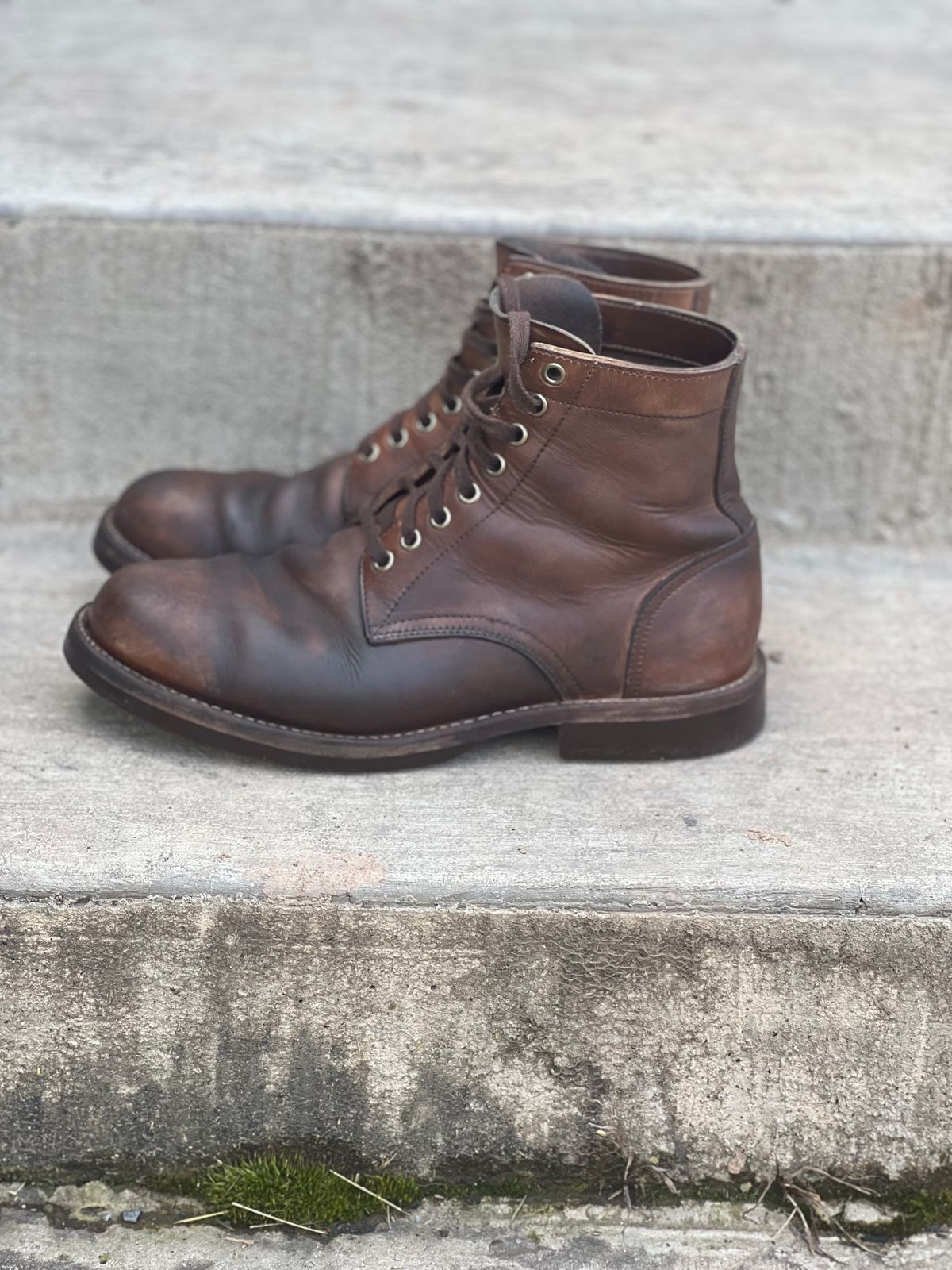 Photo by semperfi9119 on January 3, 2024 of the Oak Street Bootmakers Trench Boot in Horween Natural Chromexcel.