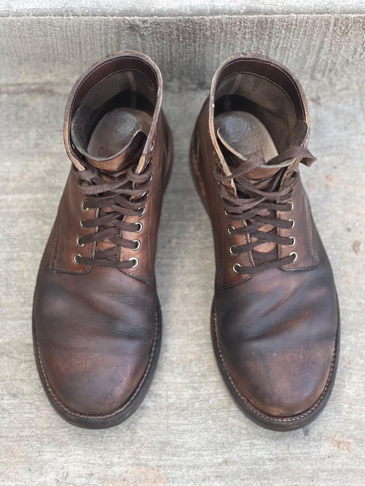 Photo by semperfi9119 on January 3, 2024 of the Oak Street Bootmakers Trench Boot in Horween Natural Chromexcel.