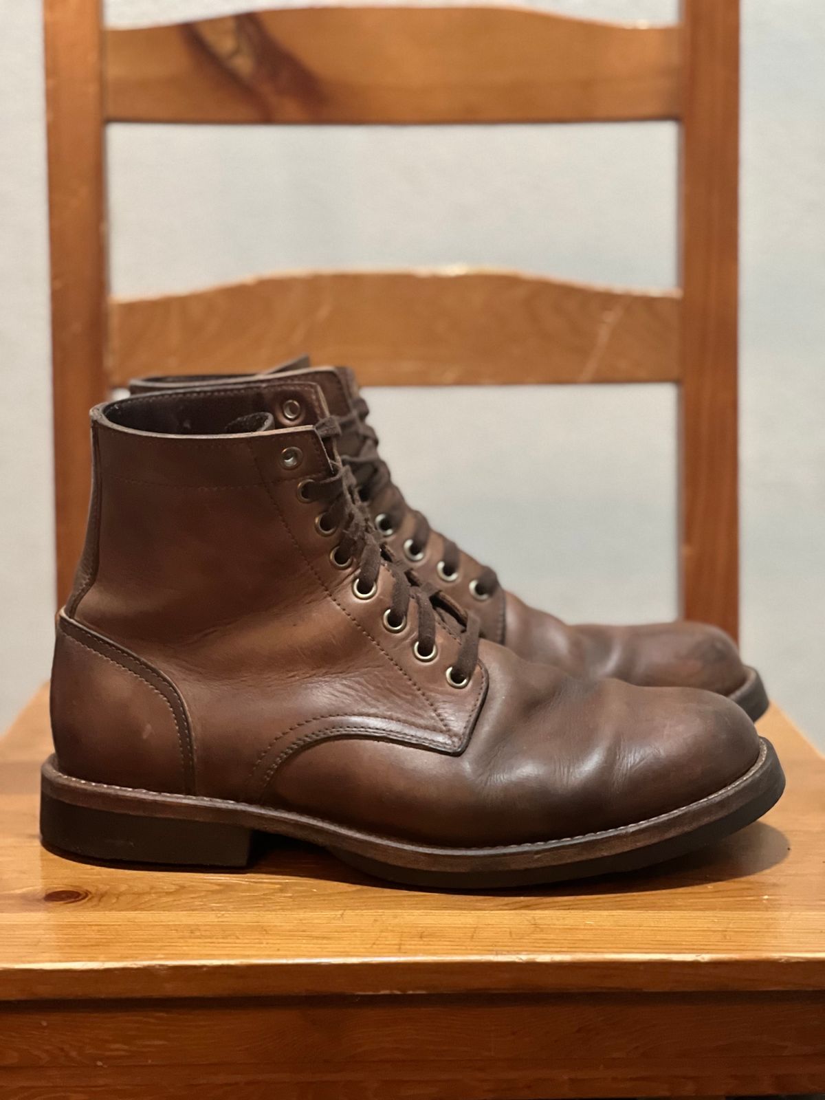 Photo by semperfi9119 on February 5, 2024 of the Oak Street Bootmakers Trench Boot in Horween Natural Chromexcel.