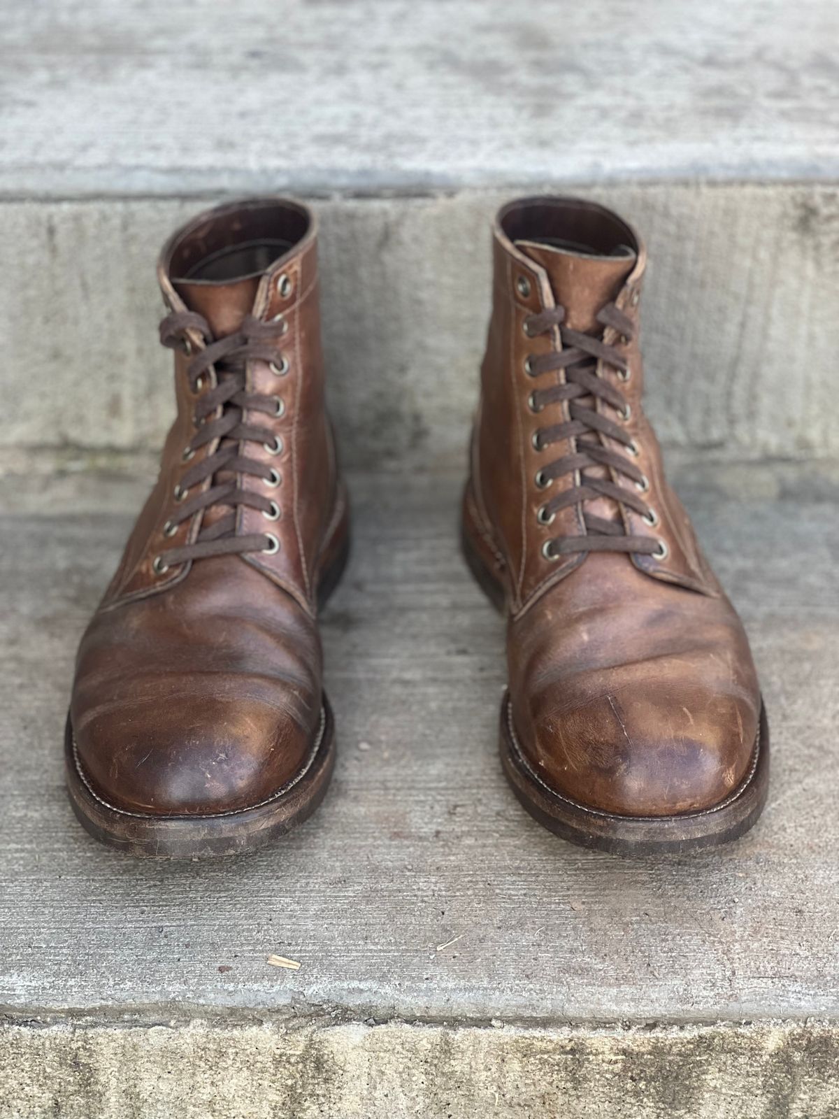 Photo by semperfi9119 on March 4, 2024 of the Oak Street Bootmakers Trench Boot in Horween Natural Chromexcel.