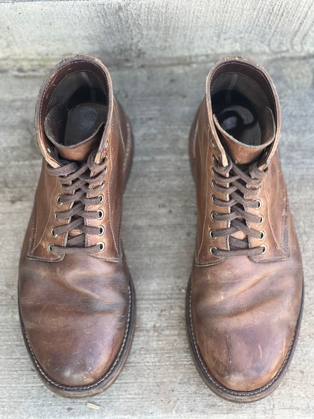 Photo by semperfi9119 on March 4, 2024 of the Oak Street Bootmakers Trench Boot in Horween Natural Chromexcel.