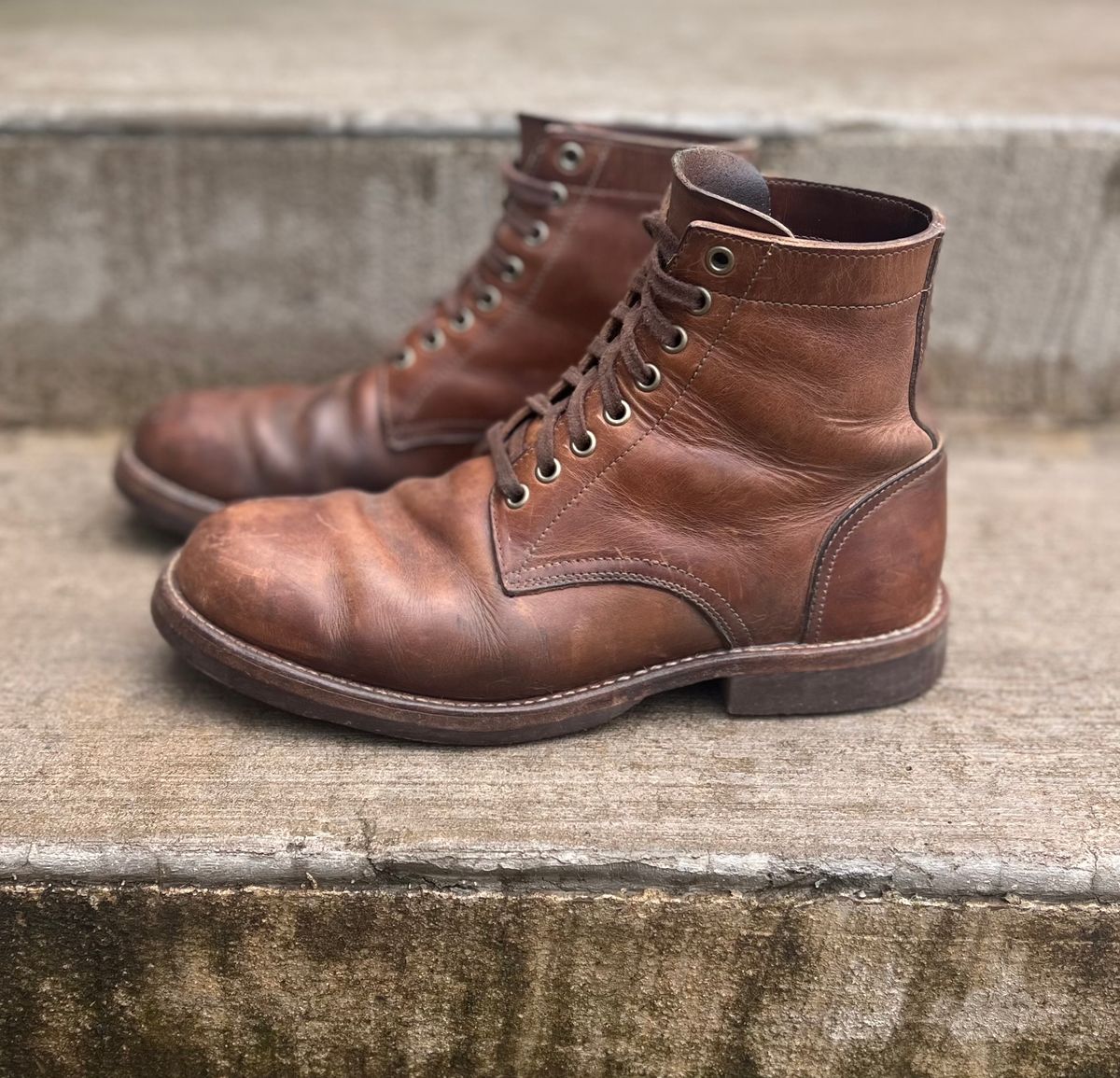 Photo by semperfi9119 on April 4, 2024 of the Oak Street Bootmakers Trench Boot in Horween Natural Chromexcel.