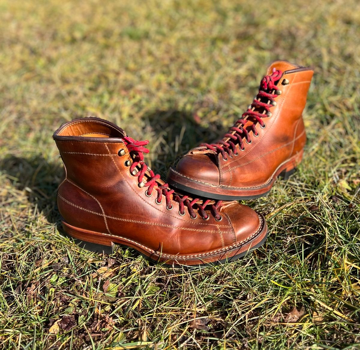 Photo by semperfi9119 on January 5, 2023 of the Hidalgo Boots Monkey Boot in Indonesian Java Brown Pull Up.