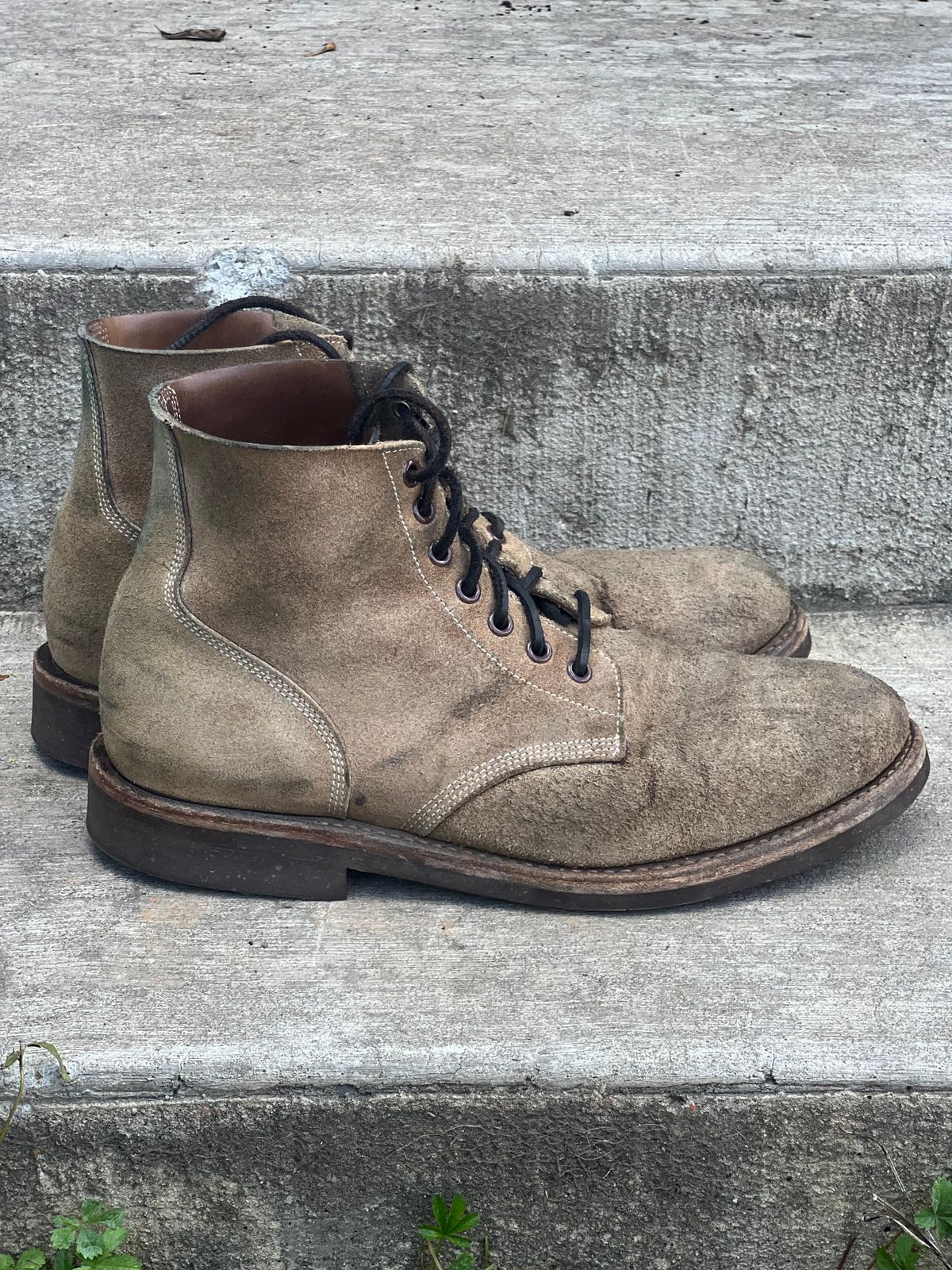 Photo by semperfi9119 on October 26, 2025 of the Oak Street Bootmakers Field Boot in Horween Natural Chromexcel Roughout.