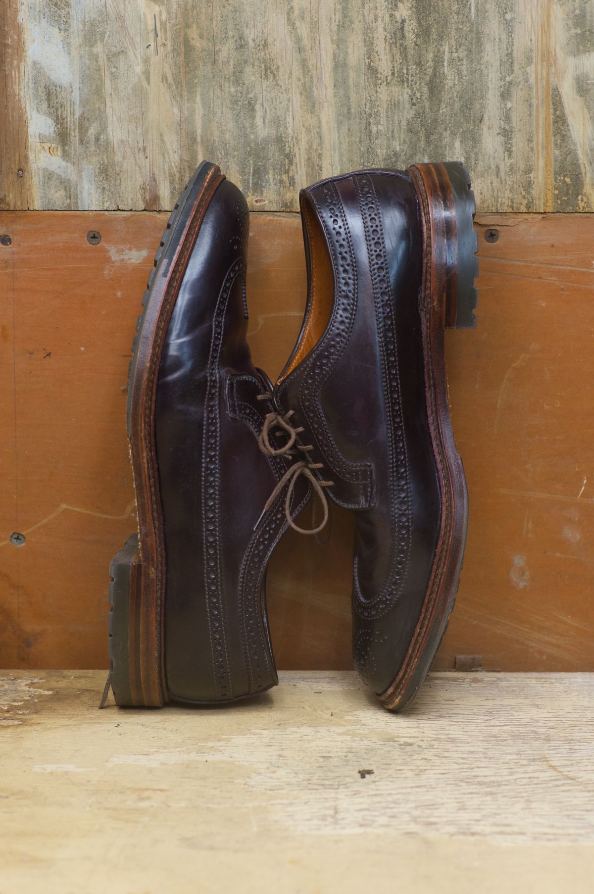 Photo by dontshineyourshoes on November 5, 2022 of the Alden Long Wing Blucher in Horween Color 8 Shell Cordovan.