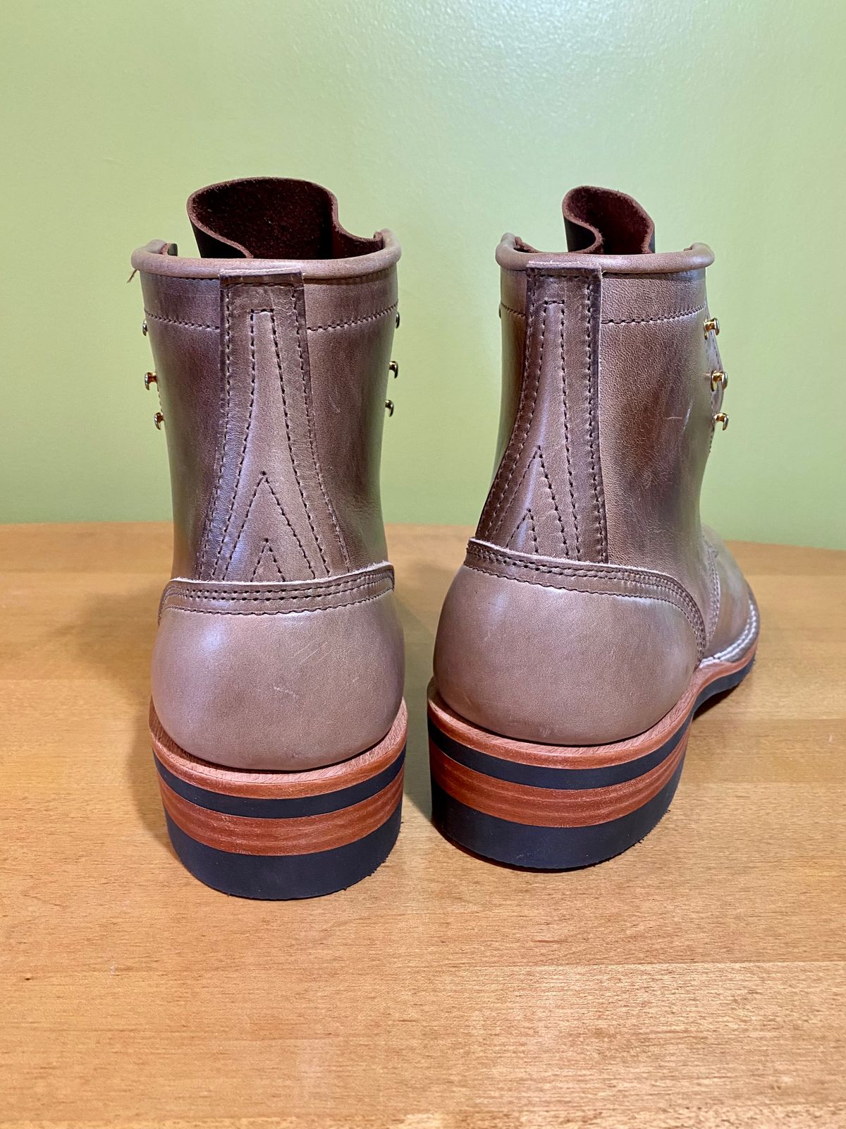 Photo by Gohilboots on October 1, 2023 of the Nicks MTO in Horween Natural Chromexcel.