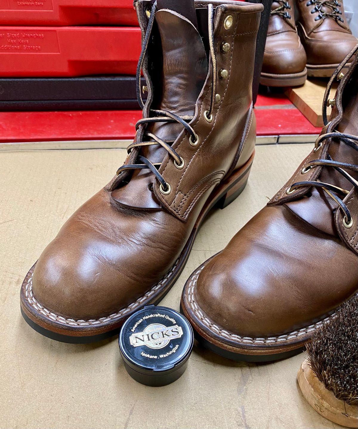 Photo by Gohilboots on November 13, 2023 of the Nicks MTO in Horween Natural Chromexcel.