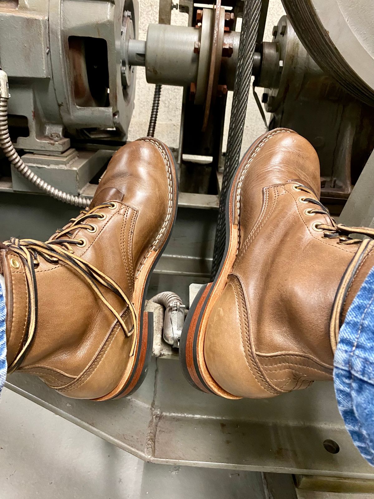 Photo by Gohilboots on November 17, 2023 of the Nicks MTO in Horween Natural Chromexcel.