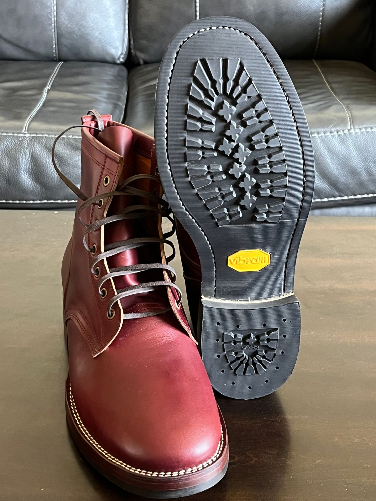 Photo by OldManSteez on November 1, 2024 of the Caswell Boot Company Garrett in Gallun Burgundy Viking Calf.