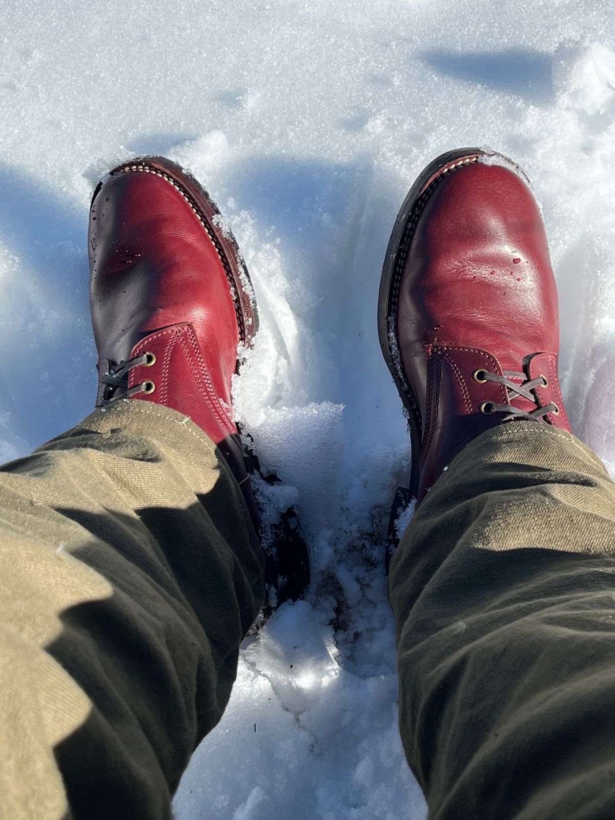 Photo by OldManSteez on November 12, 2024 of the Caswell Boot Company Garrett in Gallun Burgundy Viking Calf.