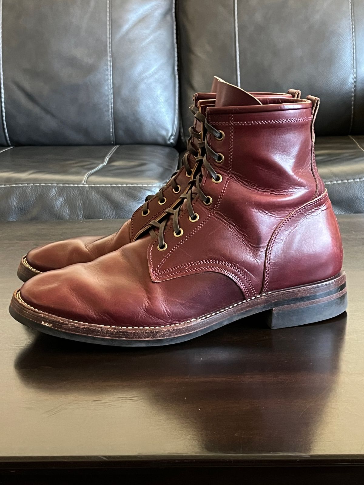 Photo by OldManSteez on December 1, 2024 of the Caswell Boot Company Garrett in Gallun Burgundy Viking Calf.