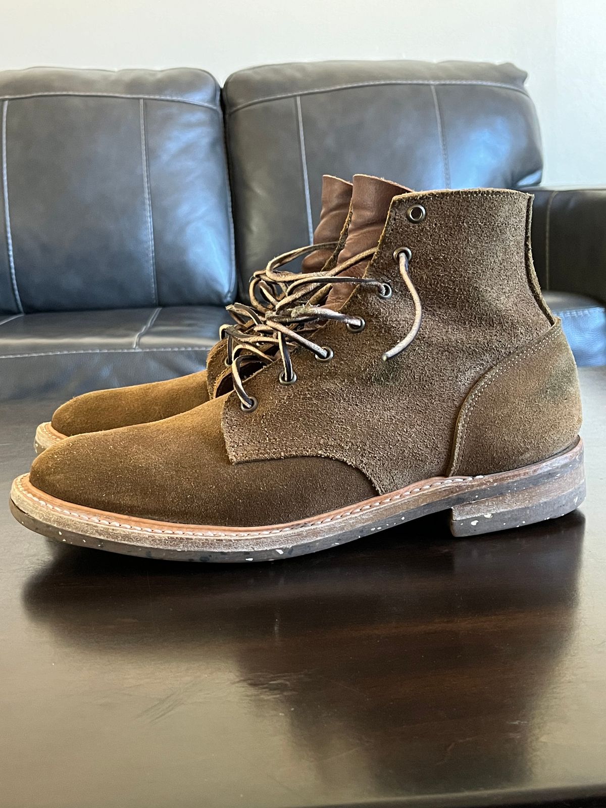 Photo by OldManSteez on January 1, 2024 of the Truman Plain Toe Boot in Dark Coyote Roughout.