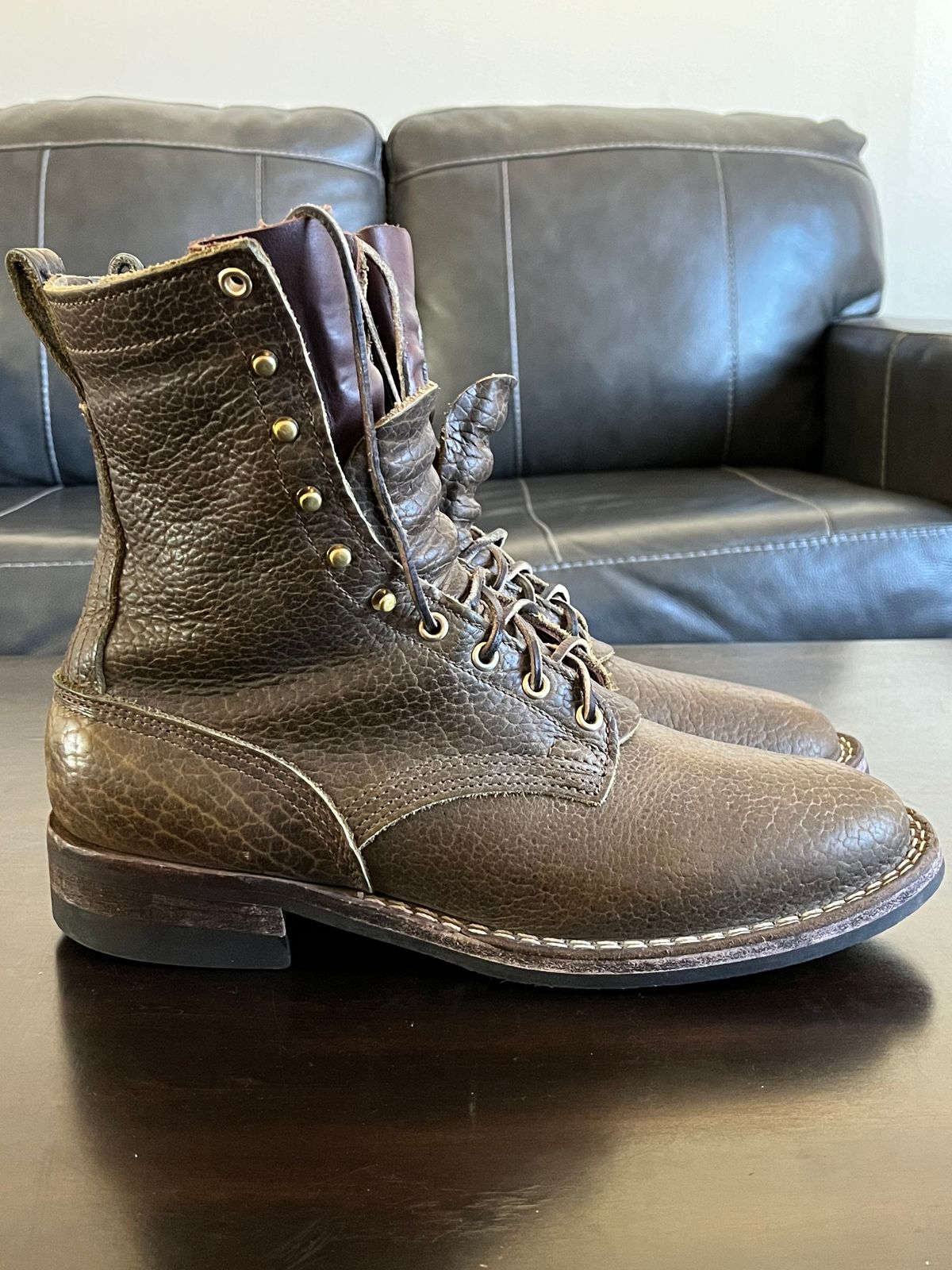 Photo by OldManSteez on January 1, 2024 of the Nicks Lace Up Heritage in Law Tanning Olive Smooth Shruken Bison.