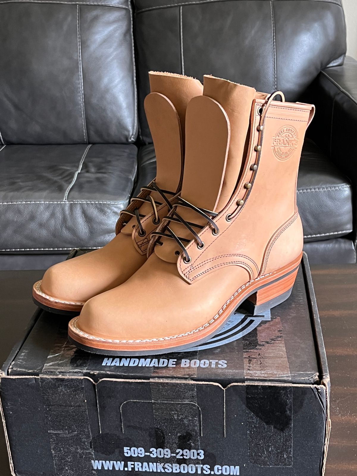 Photo by OldManSteez on September 29, 2025 of the Frank's Boots Wilshire in J&FJ Baker Natural Oak Bark Tanned Harness.