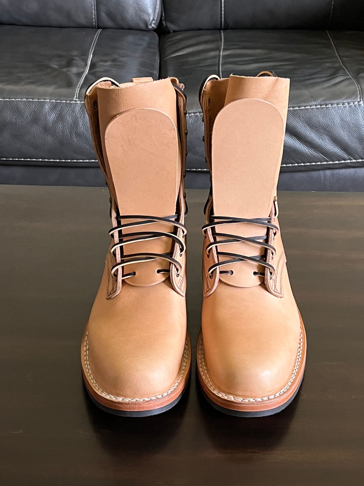 Photo by OldManSteez on September 28, 2025 of the Frank's Boots Wilshire in J&FJ Baker Natural Oak Bark Tanned Harness.