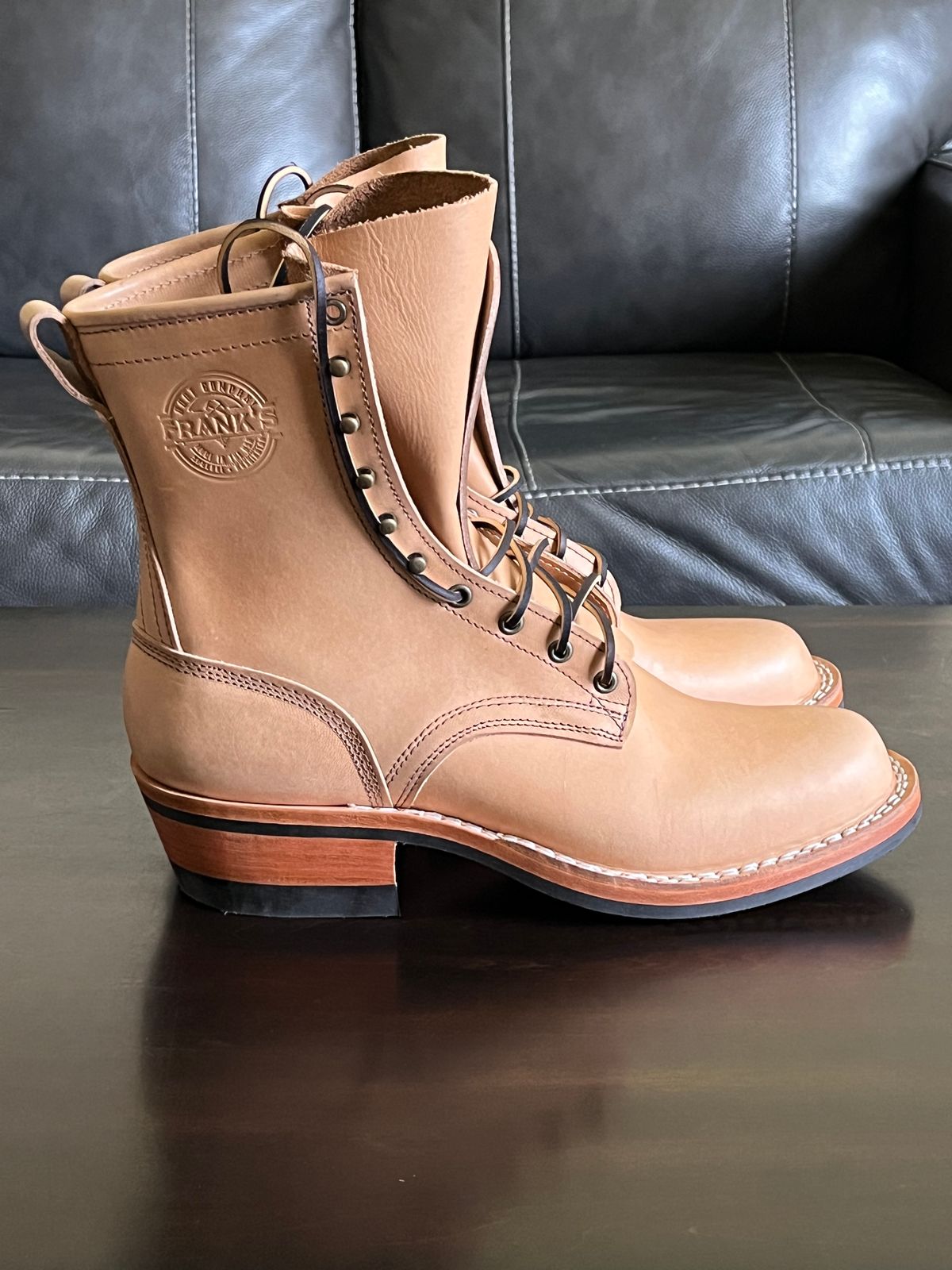 Photo by OldManSteez on September 28, 2025 of the Frank's Boots Wilshire in J&FJ Baker Natural Oak Bark Tanned Harness.