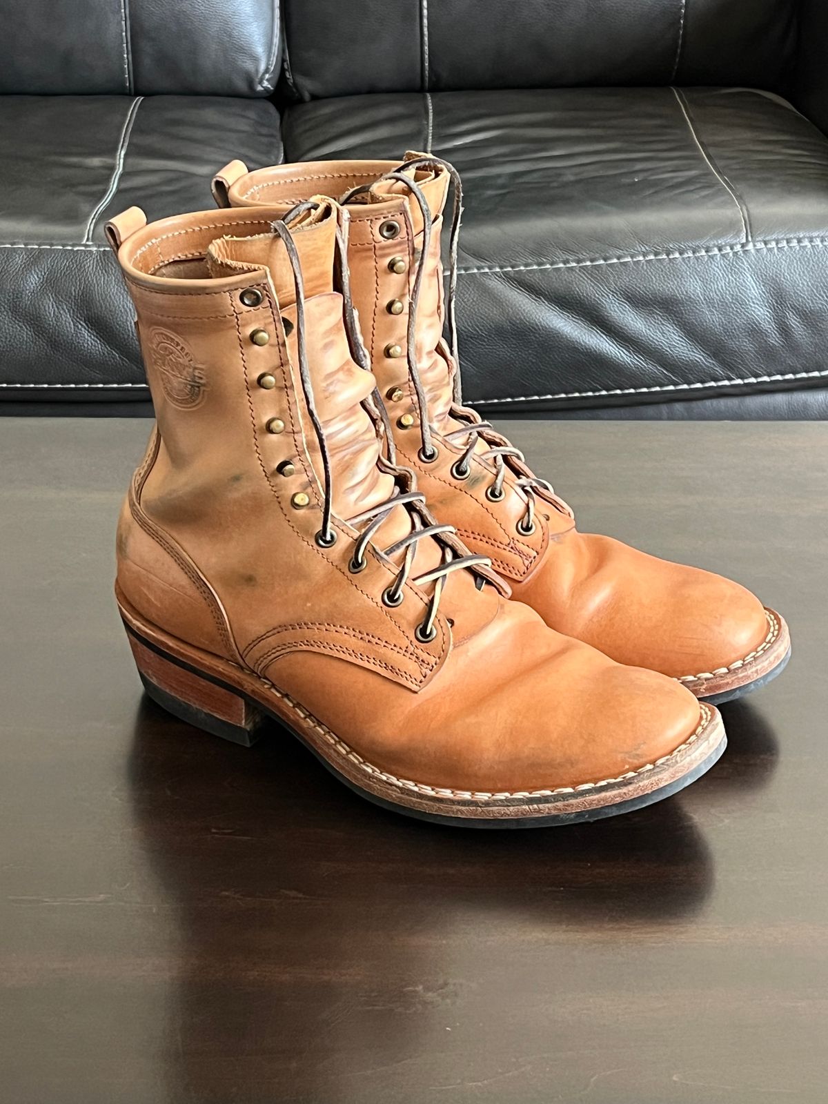 Photo by OldManSteez on December 13, 2025 of the Frank's Boots Wilshire in J&FJ Baker Natural Oak Bark Tanned Harness.