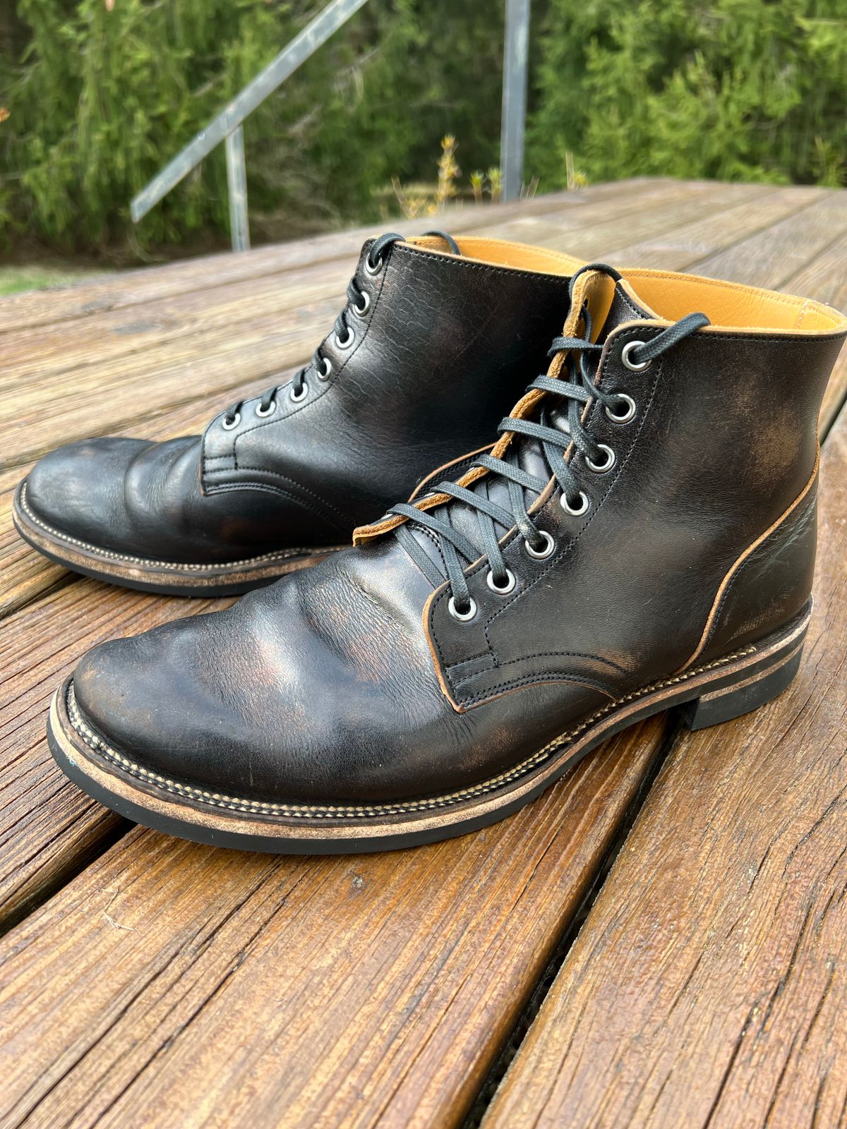 Photo by vpgosnell on April 3, 2022 of the Viberg Service Boot in Shinki Black Oiled Horsebutt.