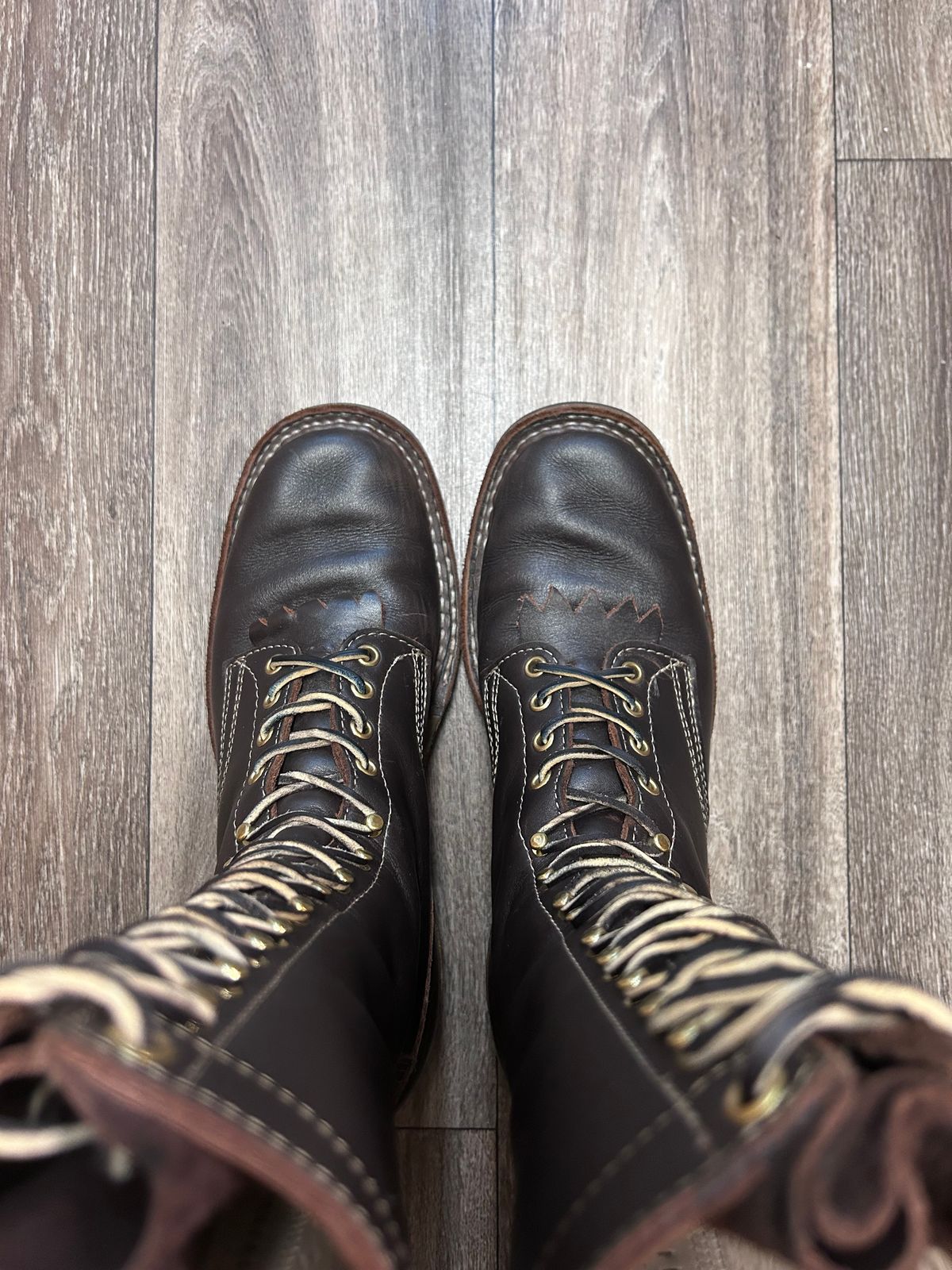 Photo by even on March 9, 2026 of the White's Smokejumper in Seidel Brown Dress.