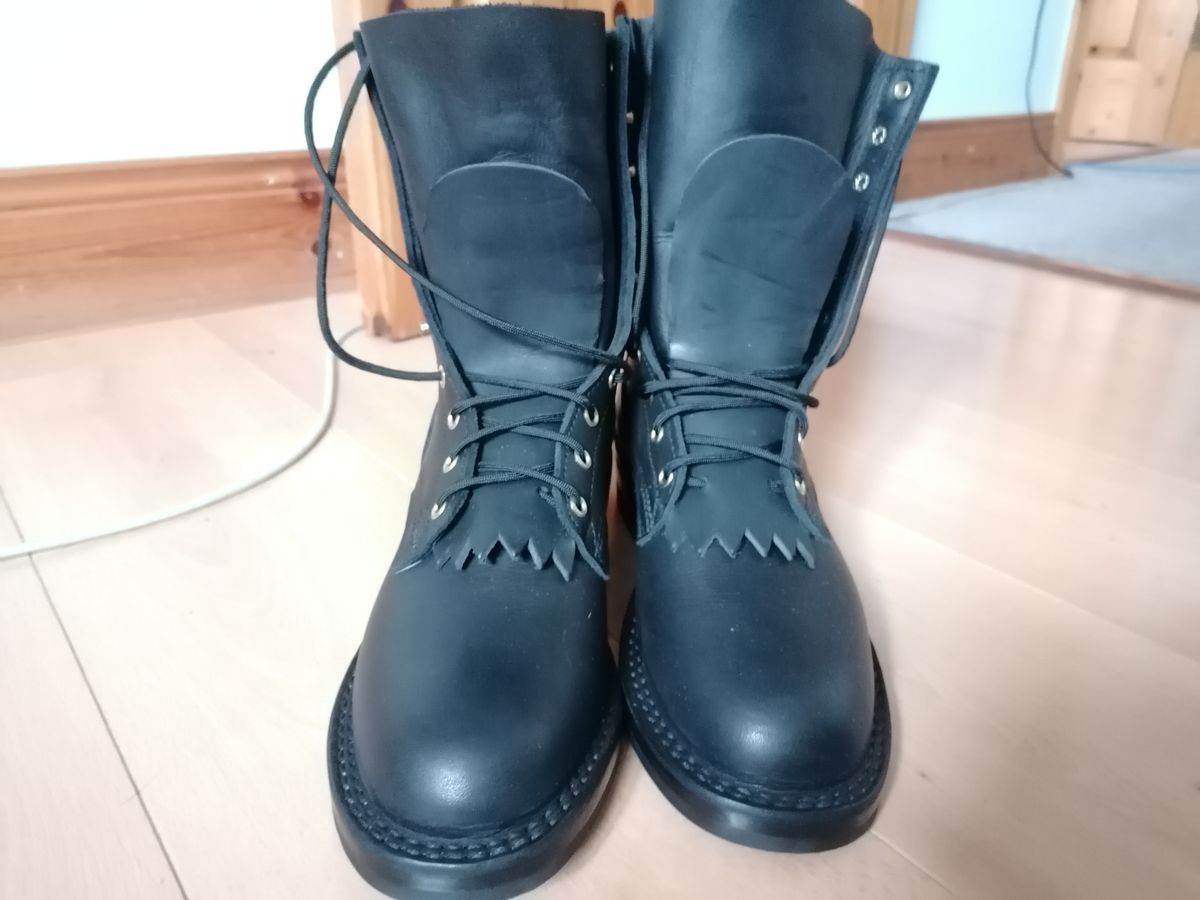 Photo by fitzyfoo on November 1, 2022 of the Nicks Ranger in Black Heavy Duty.