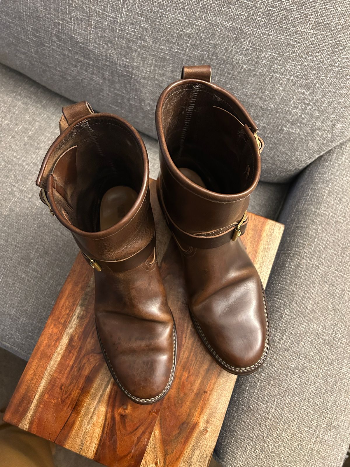 Photo by Daniel.S.Latham on December 6, 2024 of the Viberg Engineer in Horween Brown Chromexcel Horsebutt.
