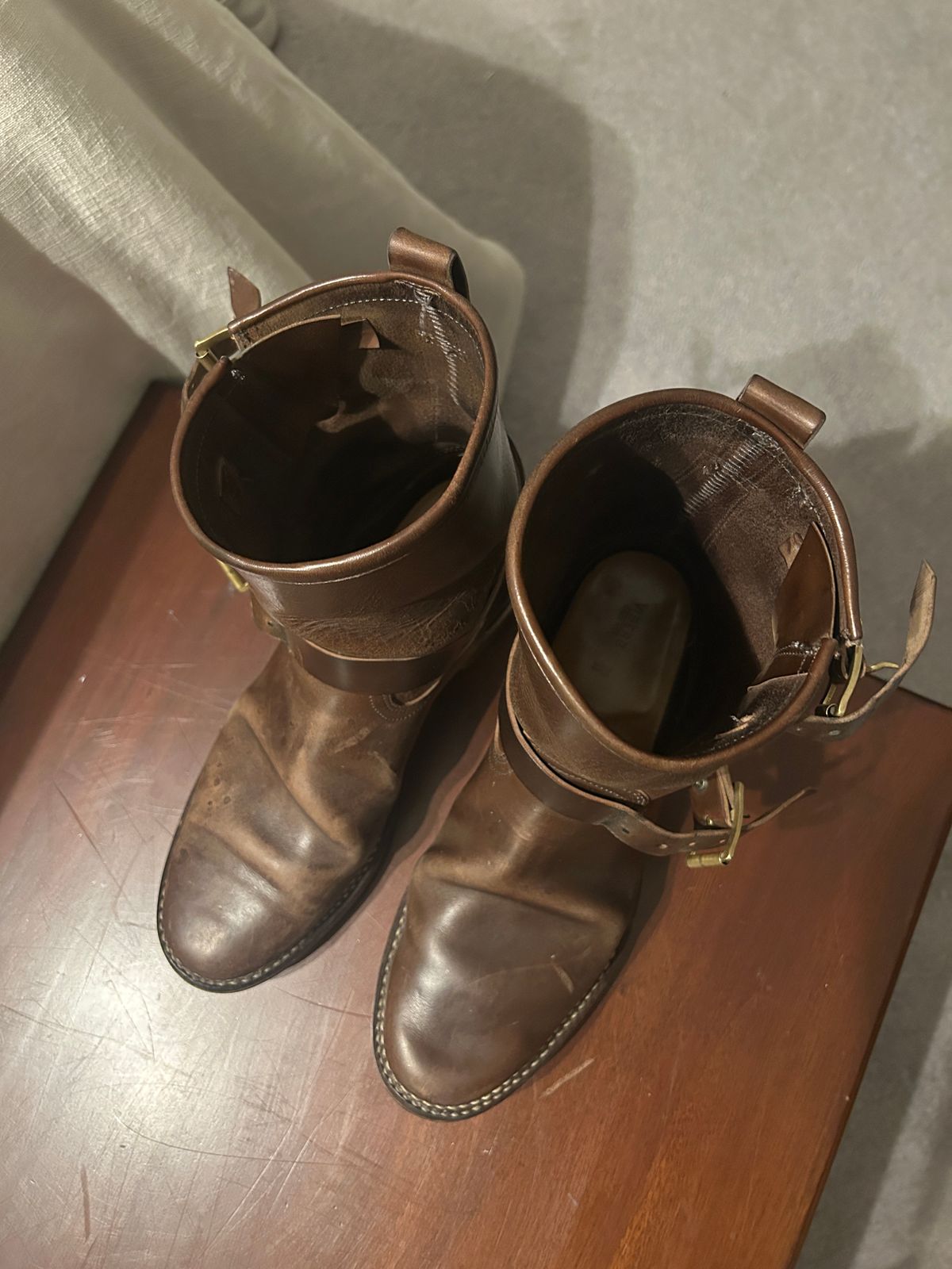 Photo by Daniel.S.Latham on January 6, 2025 of the Viberg Engineer in Horween Brown Chromexcel Horsebutt.