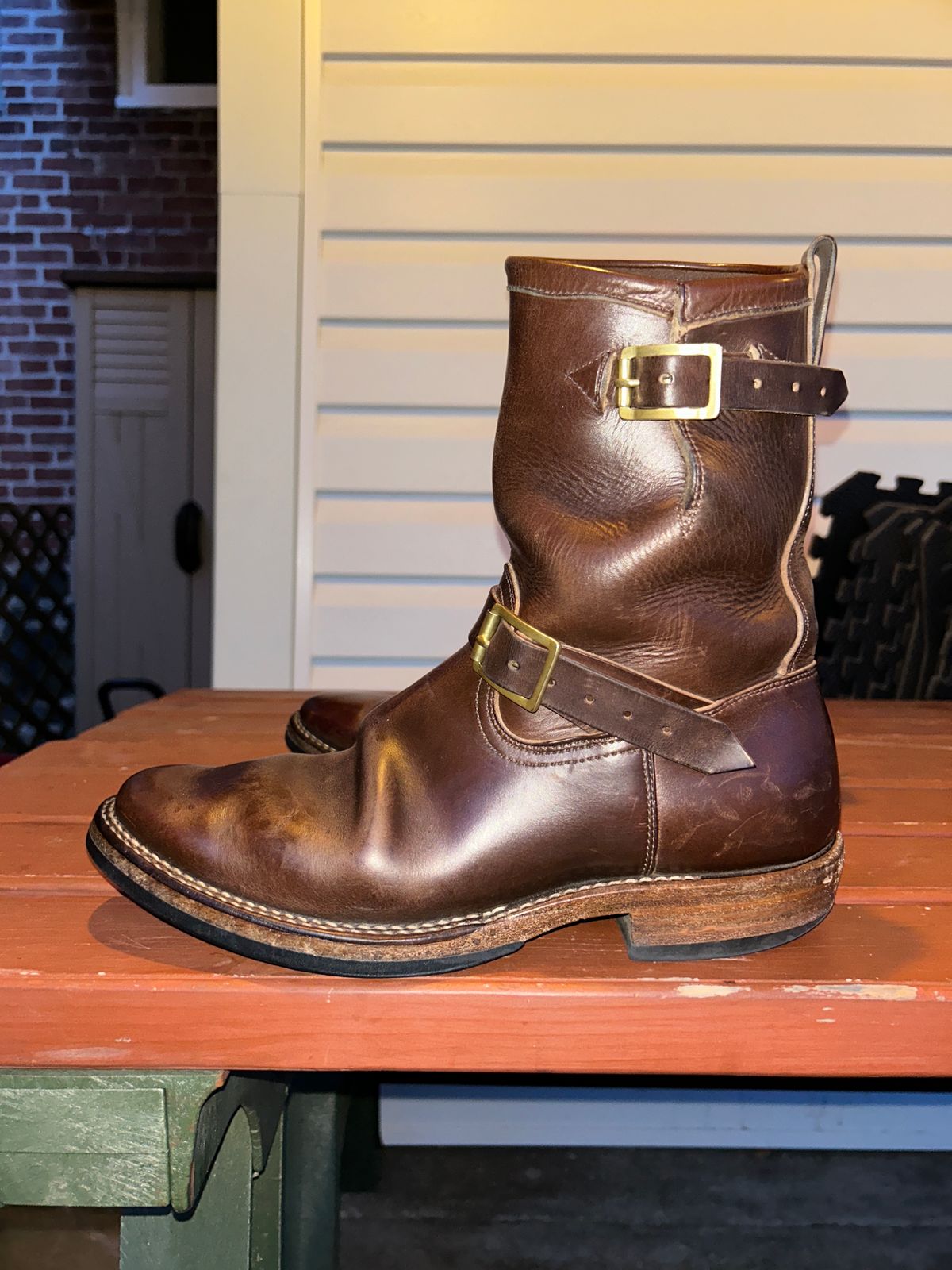 Photo by Daniel.S.Latham on April 5, 2025 of the Viberg Engineer in Horween Brown Chromexcel Horsebutt.