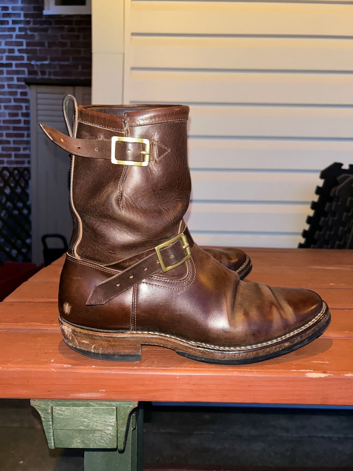 Photo by Daniel.S.Latham on April 5, 2025 of the Viberg Engineer in Horween Brown Chromexcel Horsebutt.
