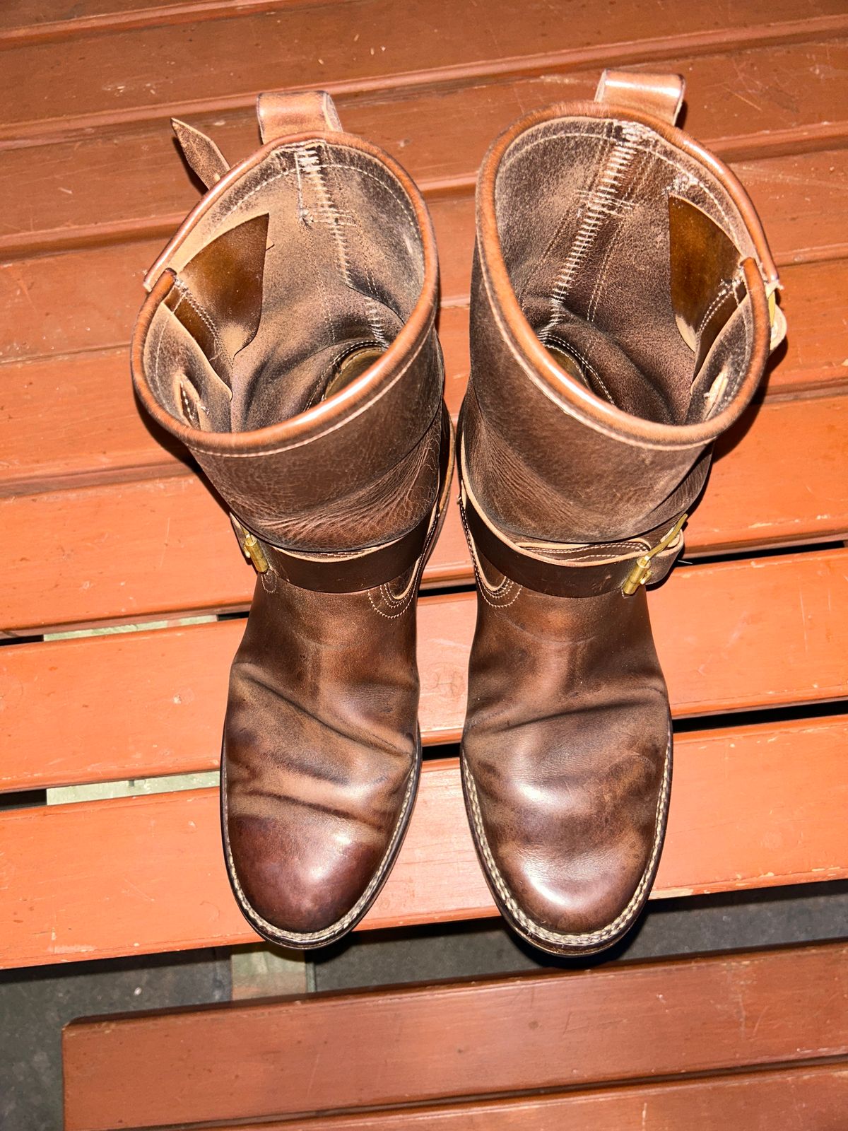 Photo by Daniel.S.Latham on April 5, 2025 of the Viberg Engineer in Horween Brown Chromexcel Horsebutt.