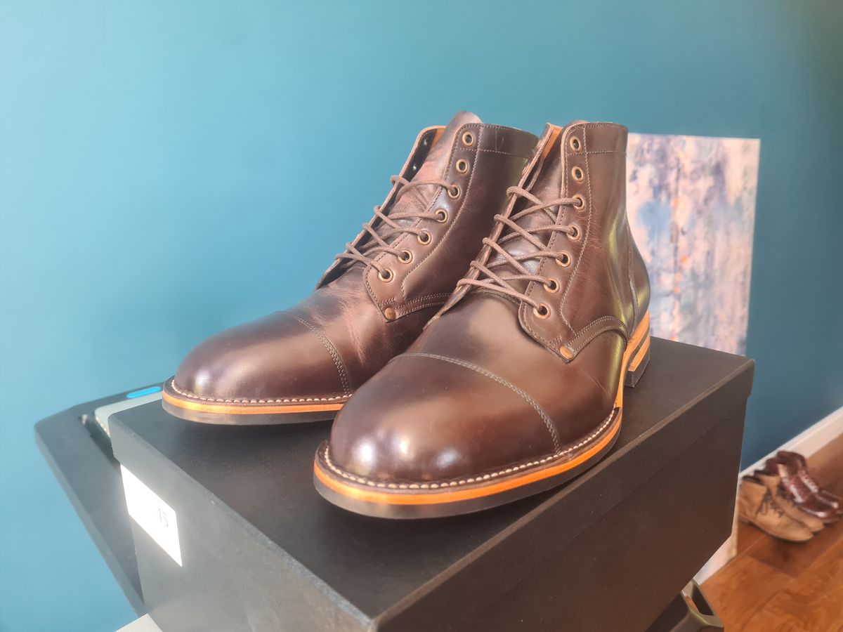 Photo by Clem on September 18, 2023 of the Midas Service Boot in Indonesian Dark Brown Pull Up.