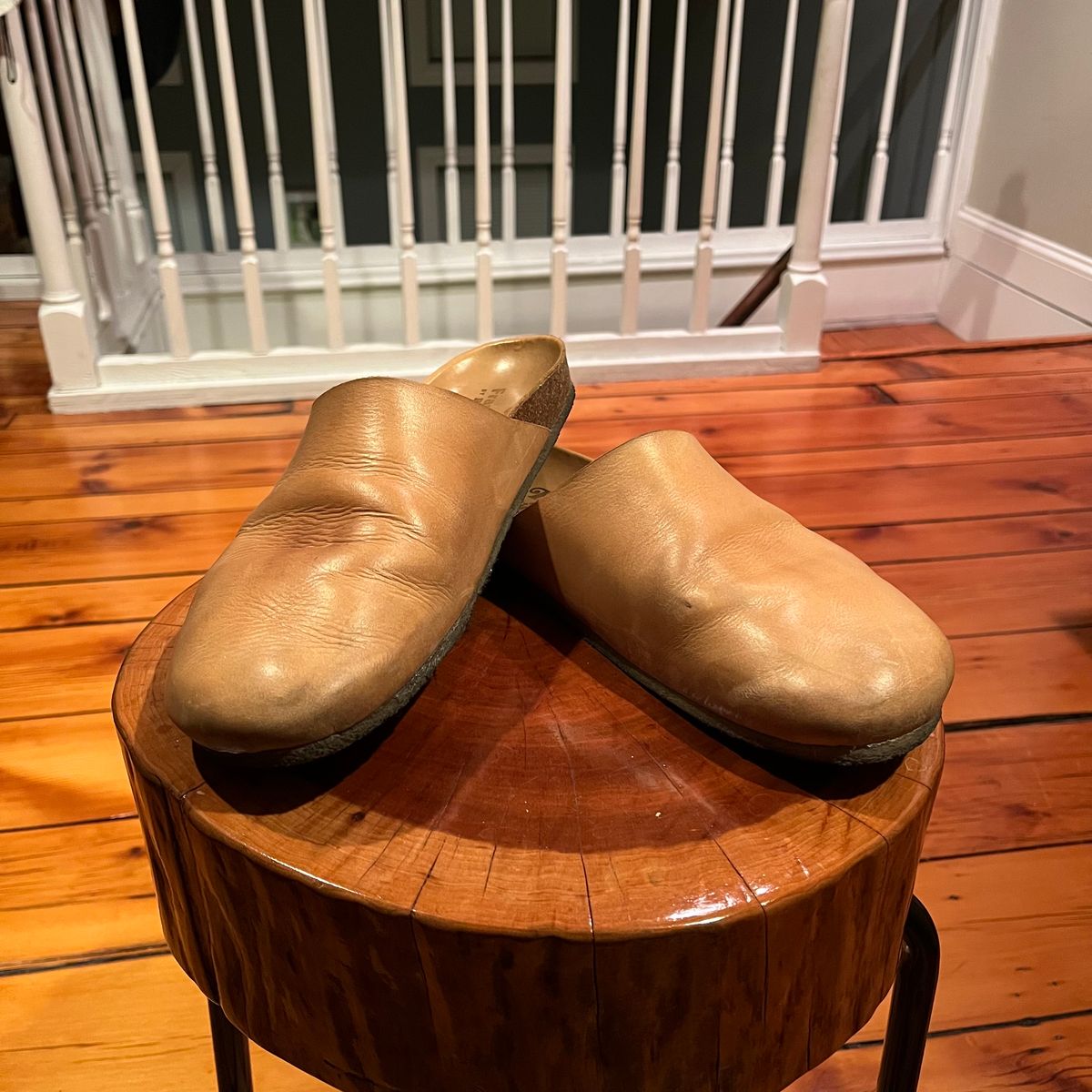 Photo by clarkbars on January 5, 2025 of the Padmore & Barnes Slides in Unknown Natural Veg Tan.