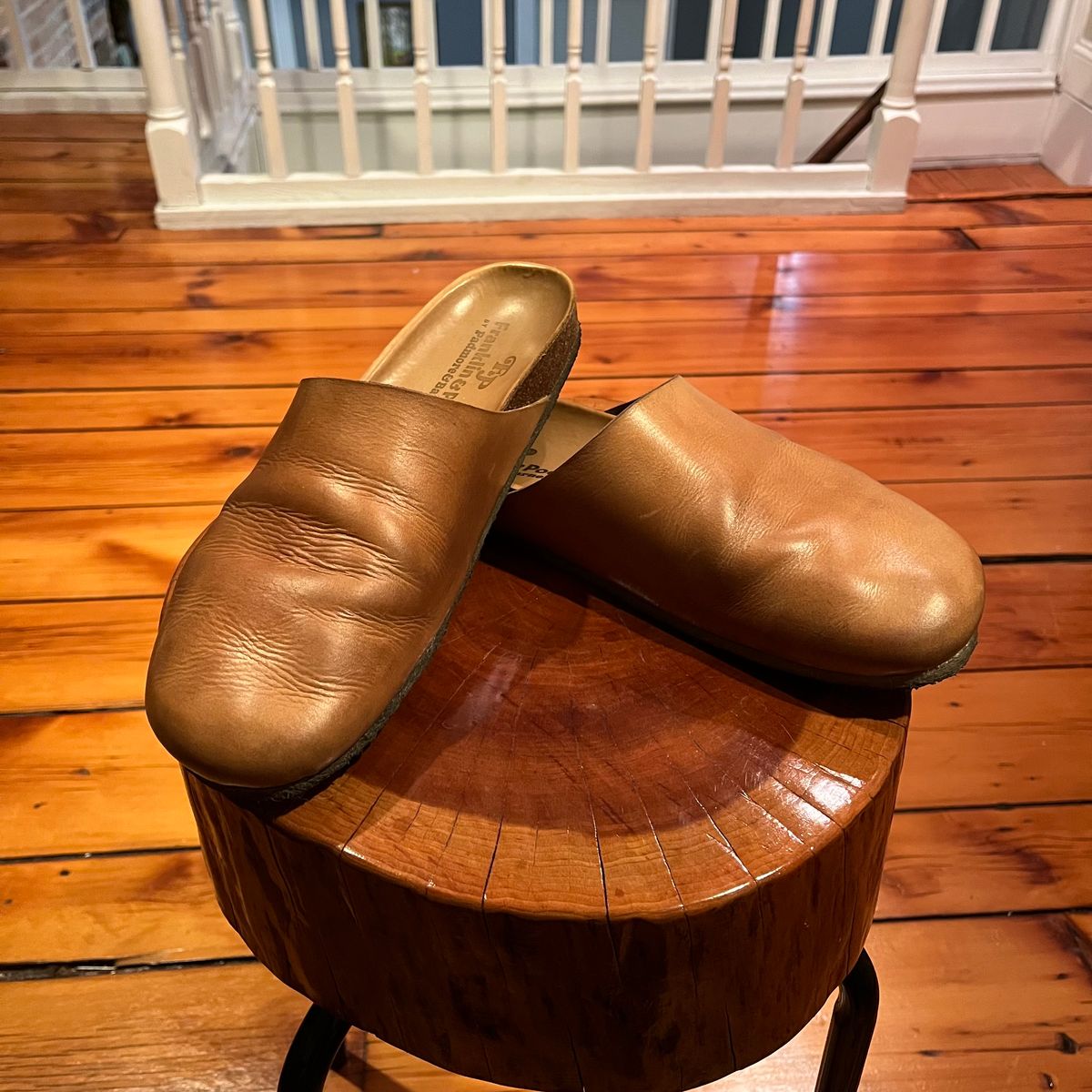 Photo by clarkbars on February 4, 2025 of the Padmore & Barnes Slides in Unknown Natural Veg Tan.