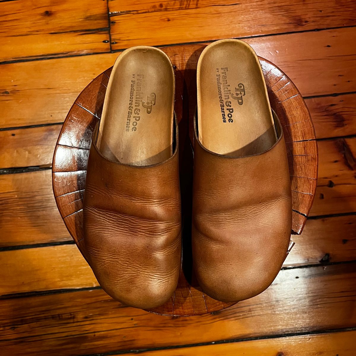 Photo by clarkbars on April 4, 2025 of the Padmore & Barnes Slides in Unknown Natural Veg Tan.