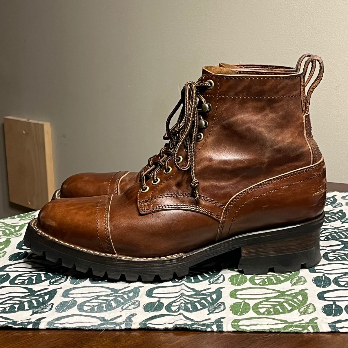 Photo by clarkbars on November 5, 2025 of the Thursday Challenger in Maryam Toscanello TPR Horsebutt.