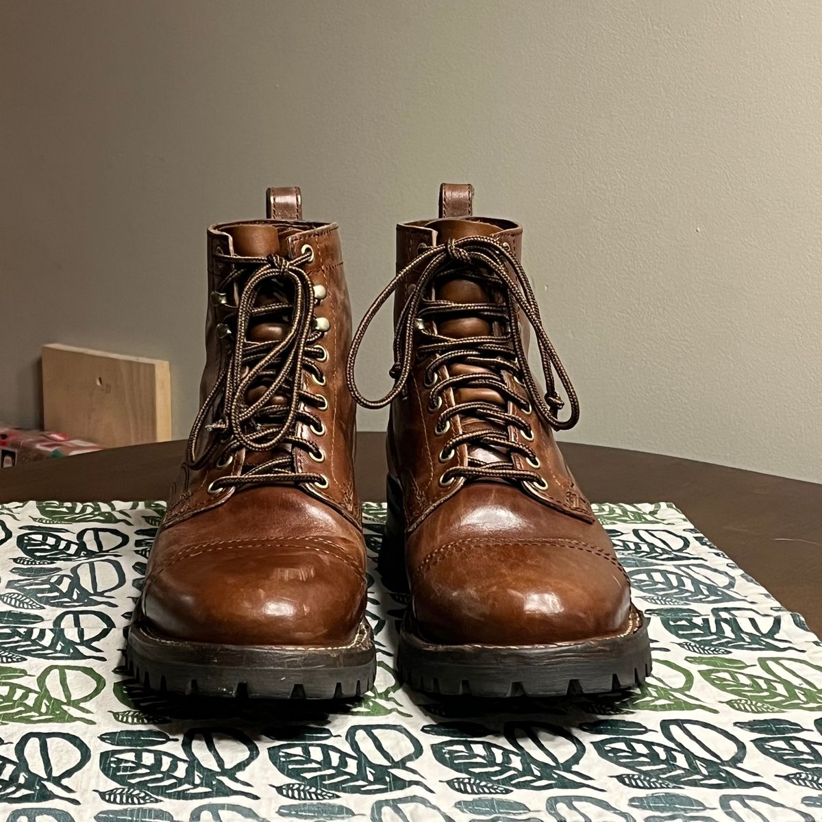 Photo by clarkbars on December 6, 2025 of the Thursday Challenger in Maryam Toscanello TPR Horsebutt.