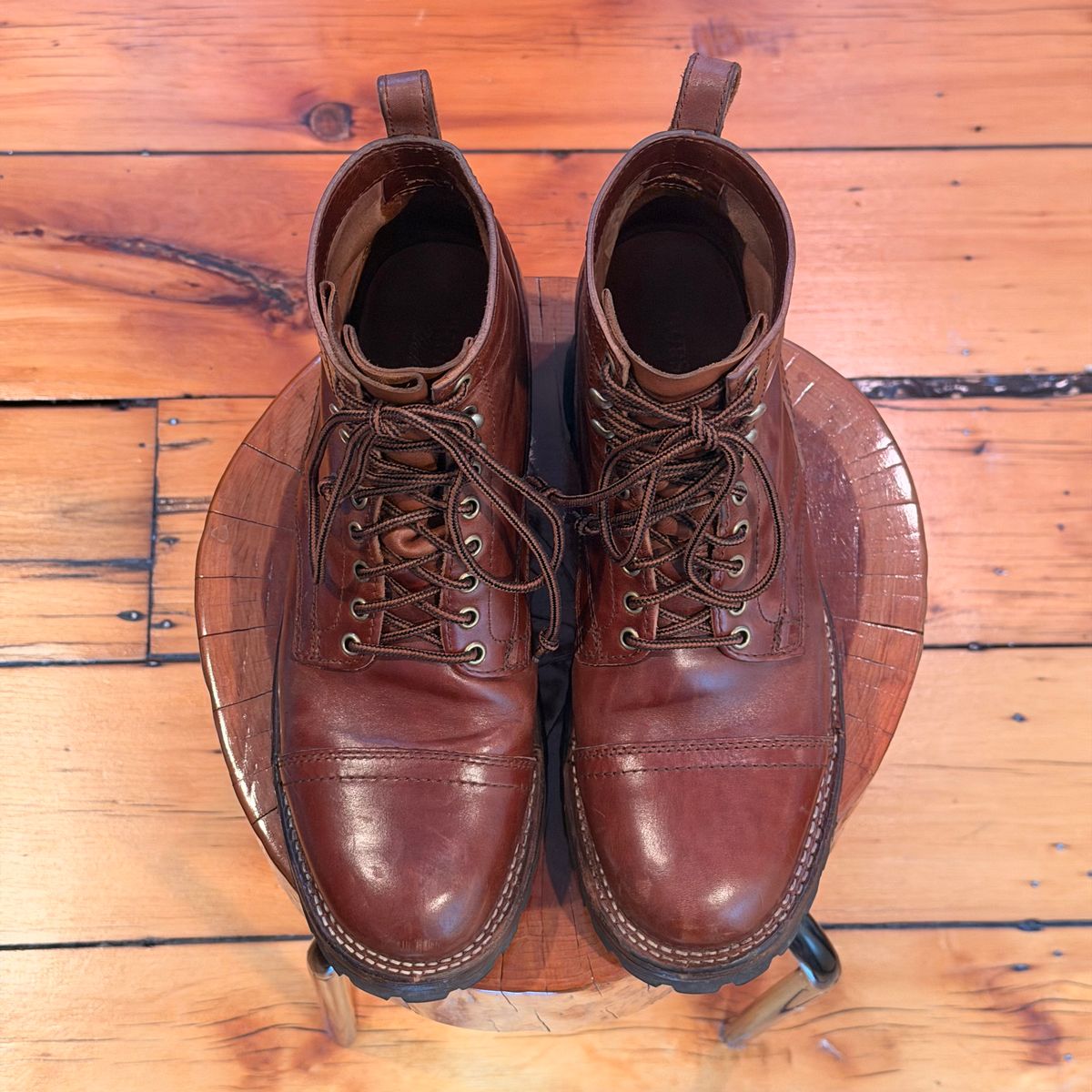 Photo by clarkbars on April 5, 2026 of the Thursday Challenger in Maryam Toscanello TPR Horsebutt.