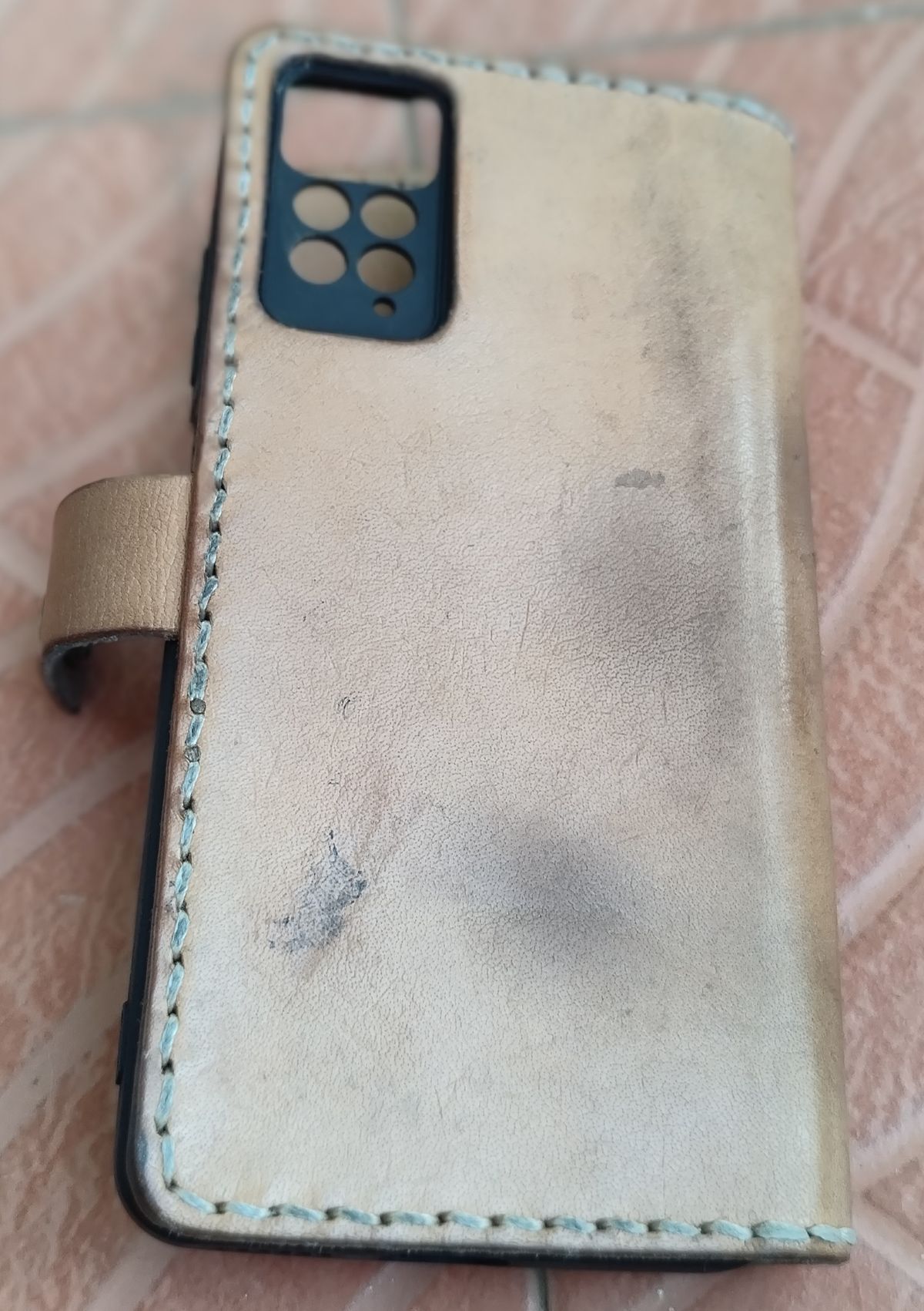 Photo by altobuff on November 4, 2025 of the North Harbour Redmi Note Phone Case With Flip Cover in Unknown Natural Veg Tan.