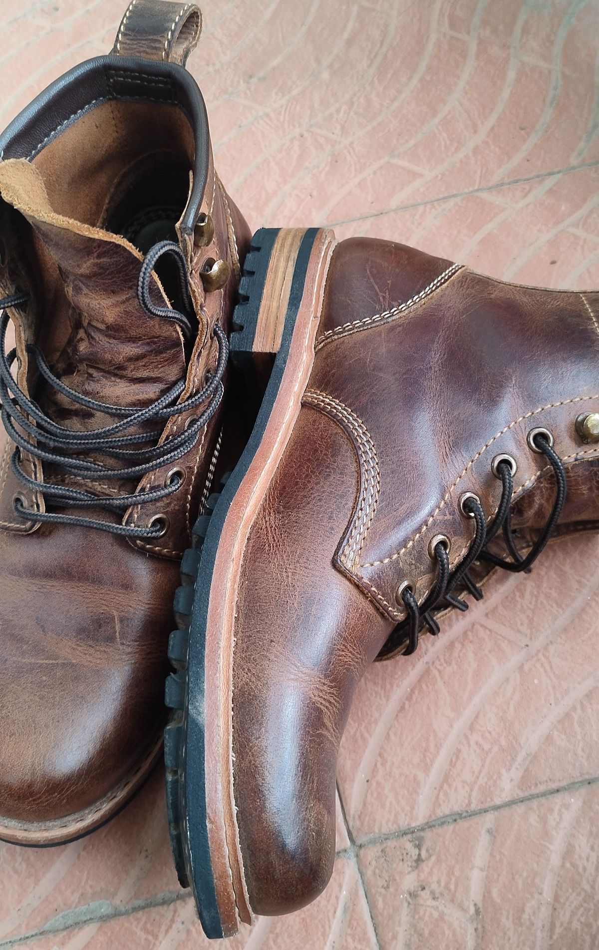 Photo by altobuff on June 6, 2025 of the Craft & Glory Task Boots in Vintage Tan Full Grain Buffalo Leather.