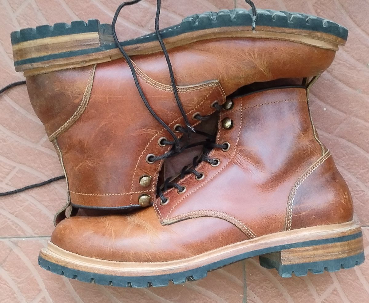 Photo by altobuff on January 5, 2026 of the Craft & Glory Task Boots in British Tan Full Grain Buffalo Leather.