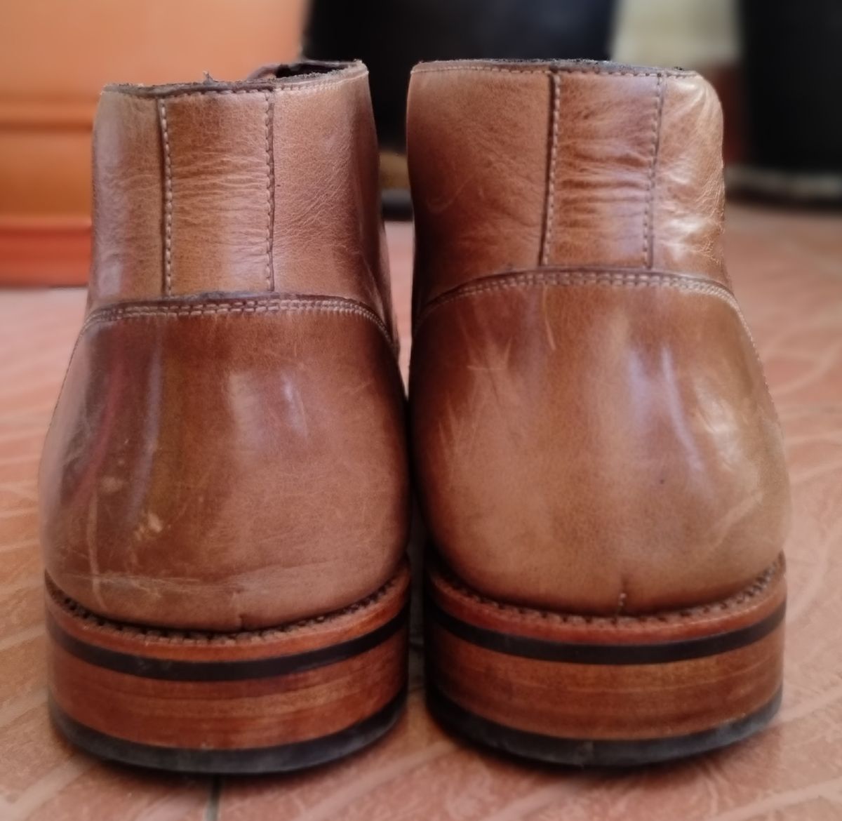 Photo by altobuff on January 2, 2024 of the Blkbrd Shoemaker Walburg 5-Eyelet Chukka Boot in Horween Natural Chromexcel.